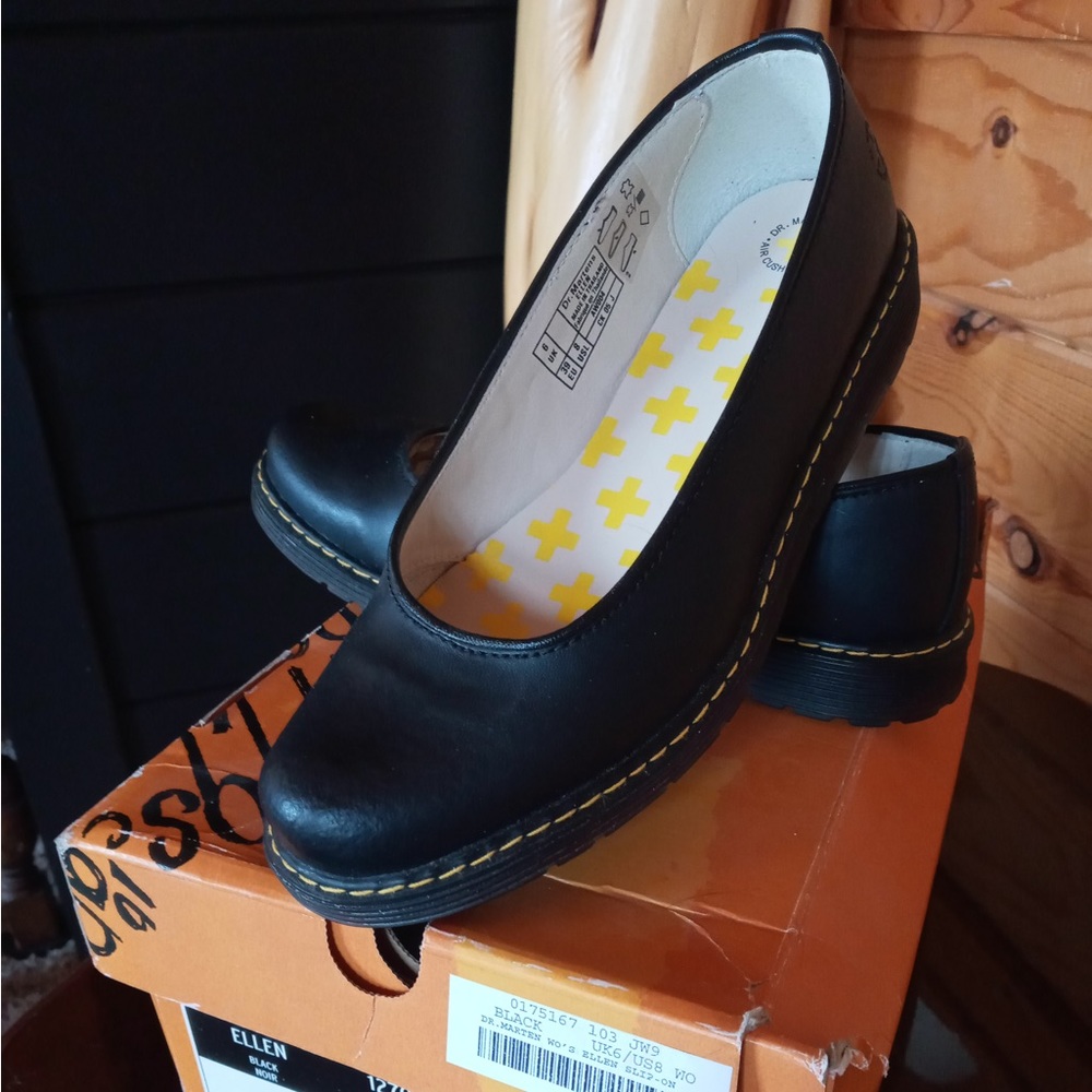 NWT Doc Marten Ellen Black Leather Slip-on Flats